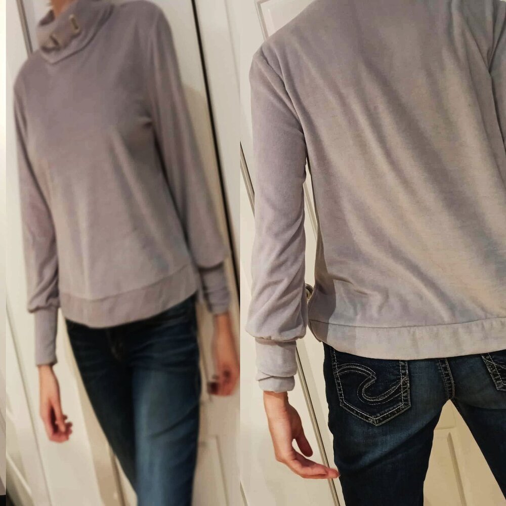 San Francisco Cowl Neck Pullover Top | Light Grey Lavender | Size S